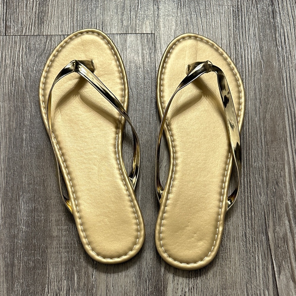 SHEIN Gold Metallic Sandals